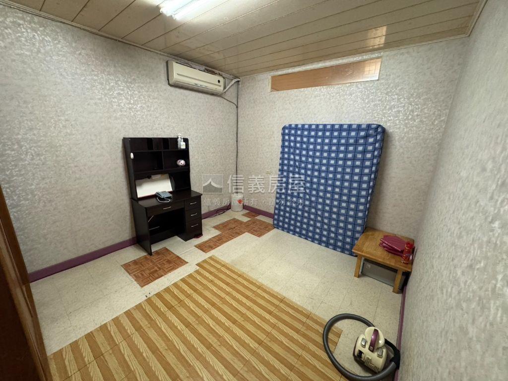 稀有☆龍岡龍泉街優美透天房屋室內格局與周邊環境