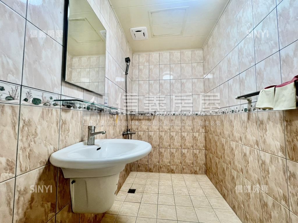 正大里二期臨路店墅房屋室內格局與周邊環境