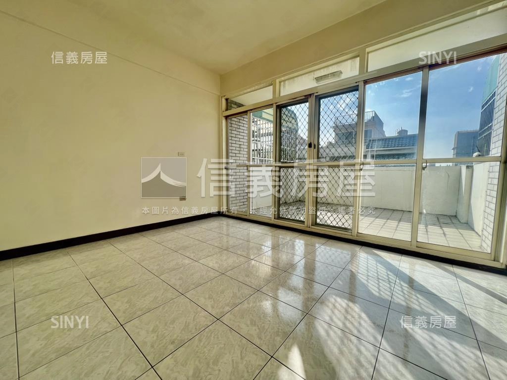 正大里二期臨路店墅房屋室內格局與周邊環境