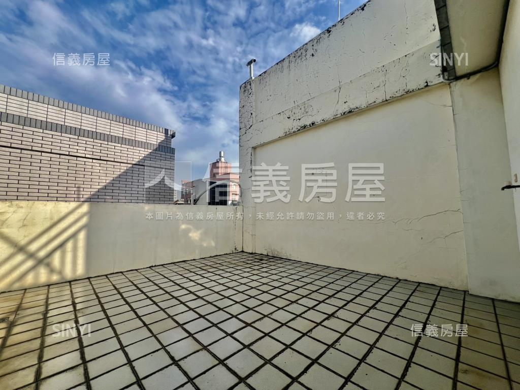 正大里二期臨路店墅房屋室內格局與周邊環境