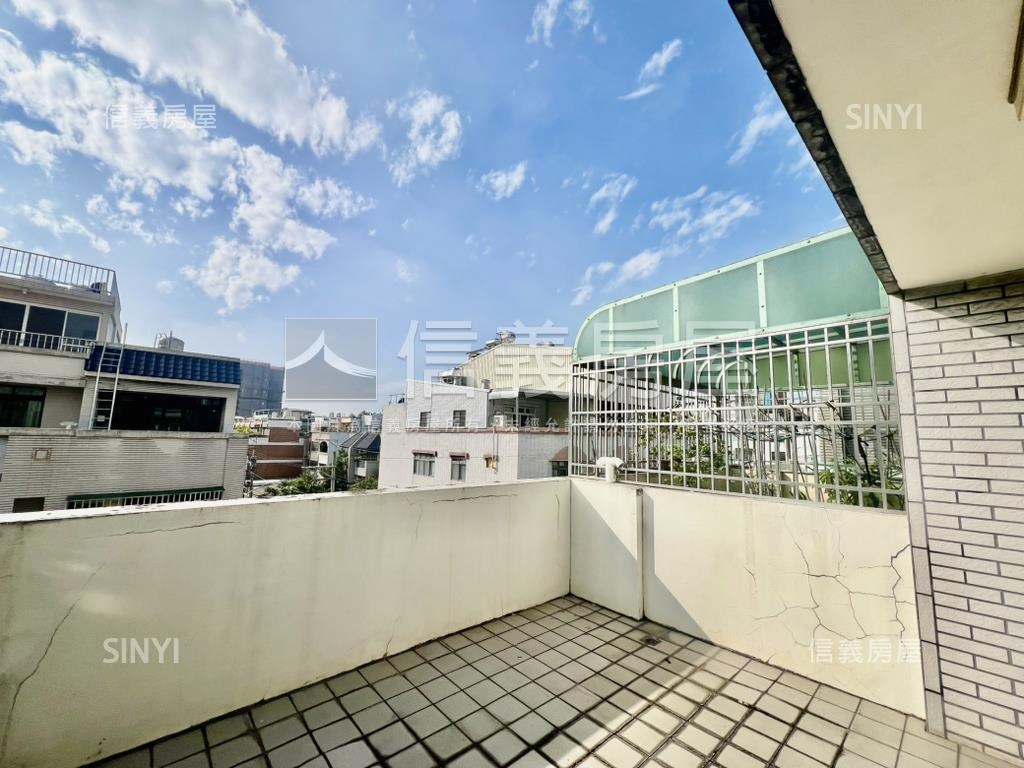 正大里二期臨路店墅房屋室內格局與周邊環境