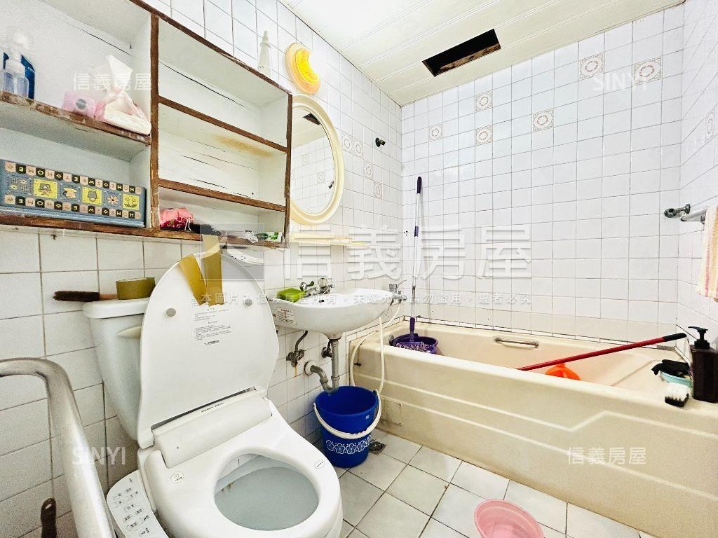 榮星花園面寬方正頂加房屋室內格局與周邊環境