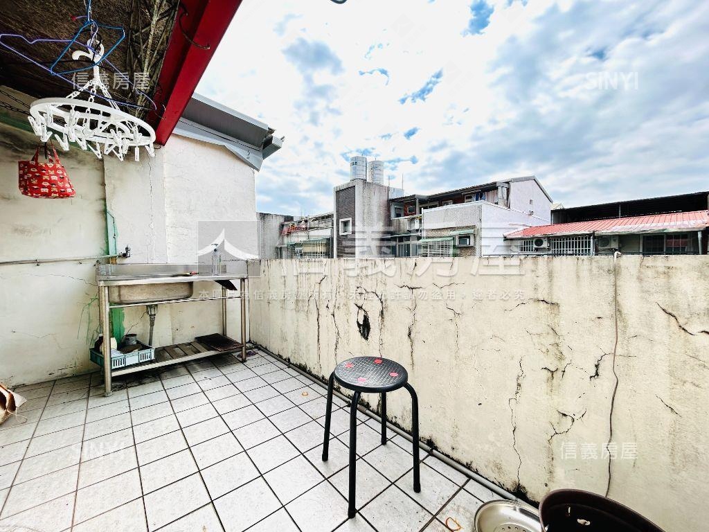 榮星花園面寬方正頂加房屋室內格局與周邊環境