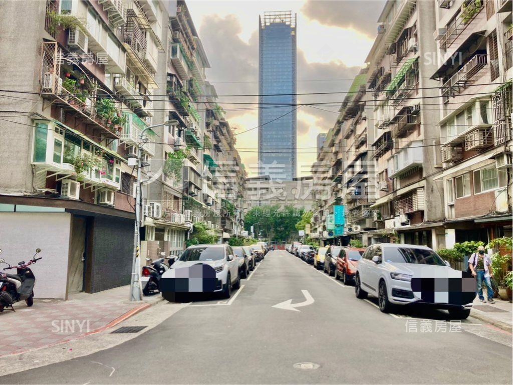 稀有海華一樓帶車位房屋室內格局與周邊環境