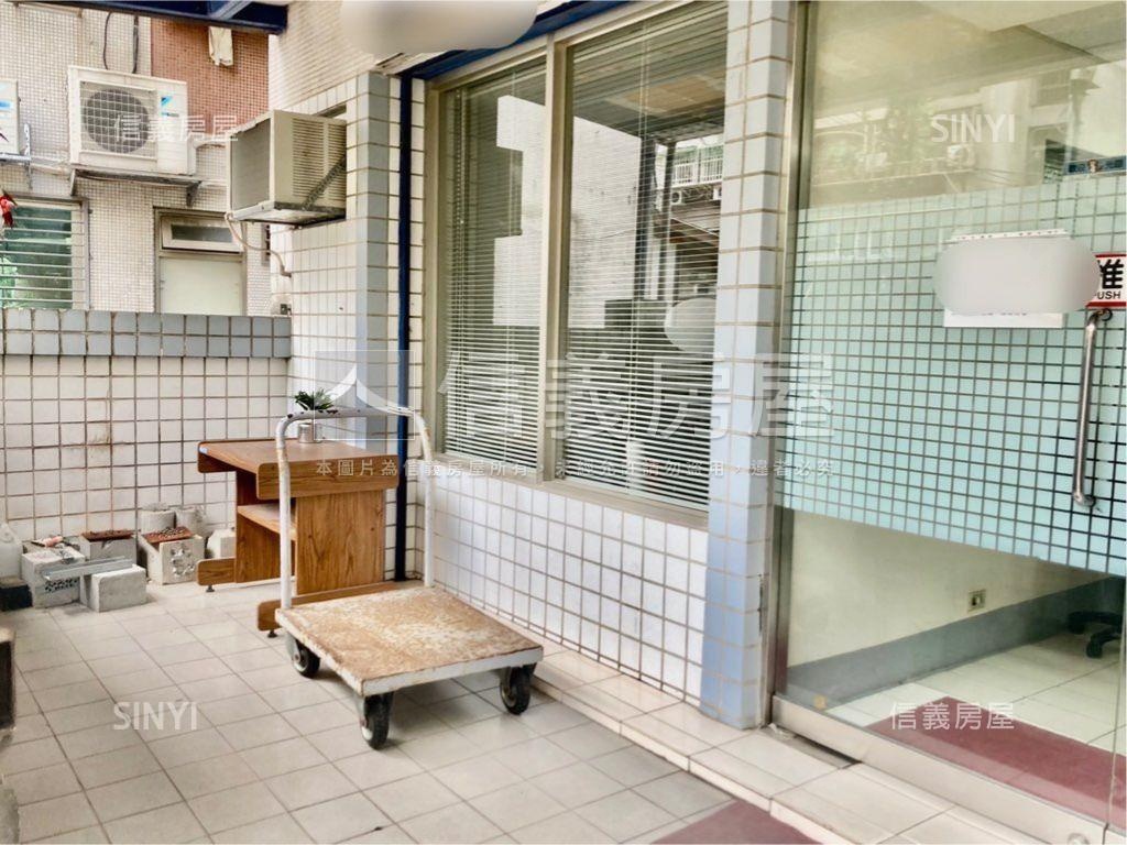 稀有海華一樓帶車位房屋室內格局與周邊環境