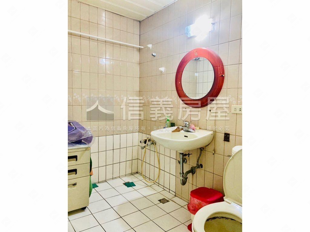 稀有海華一樓帶車位房屋室內格局與周邊環境