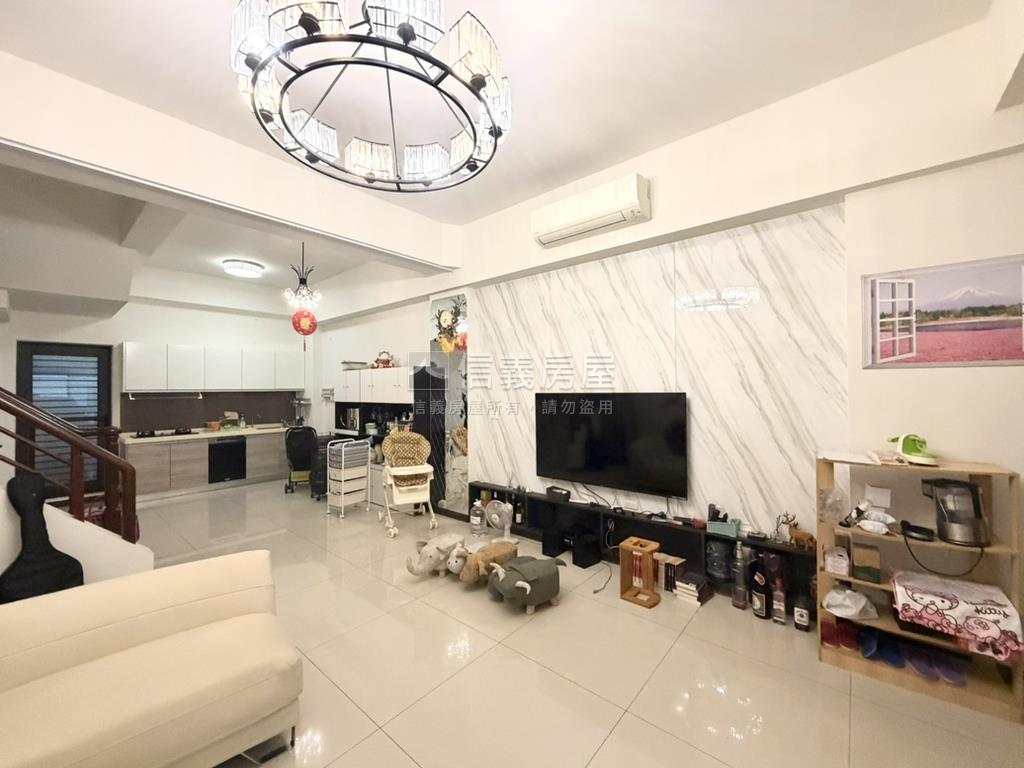 南科輕屋齡傳統透天房屋室內格局與周邊環境