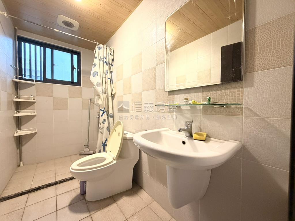 南科輕屋齡傳統透天房屋室內格局與周邊環境