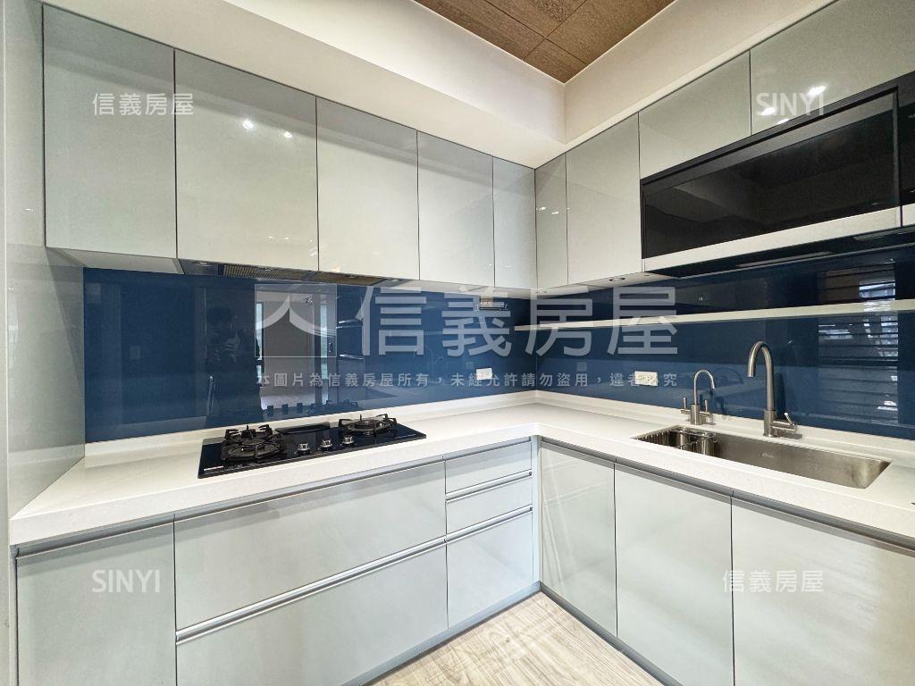 璀燦星耀☆新南港三房車位房屋室內格局與周邊環境