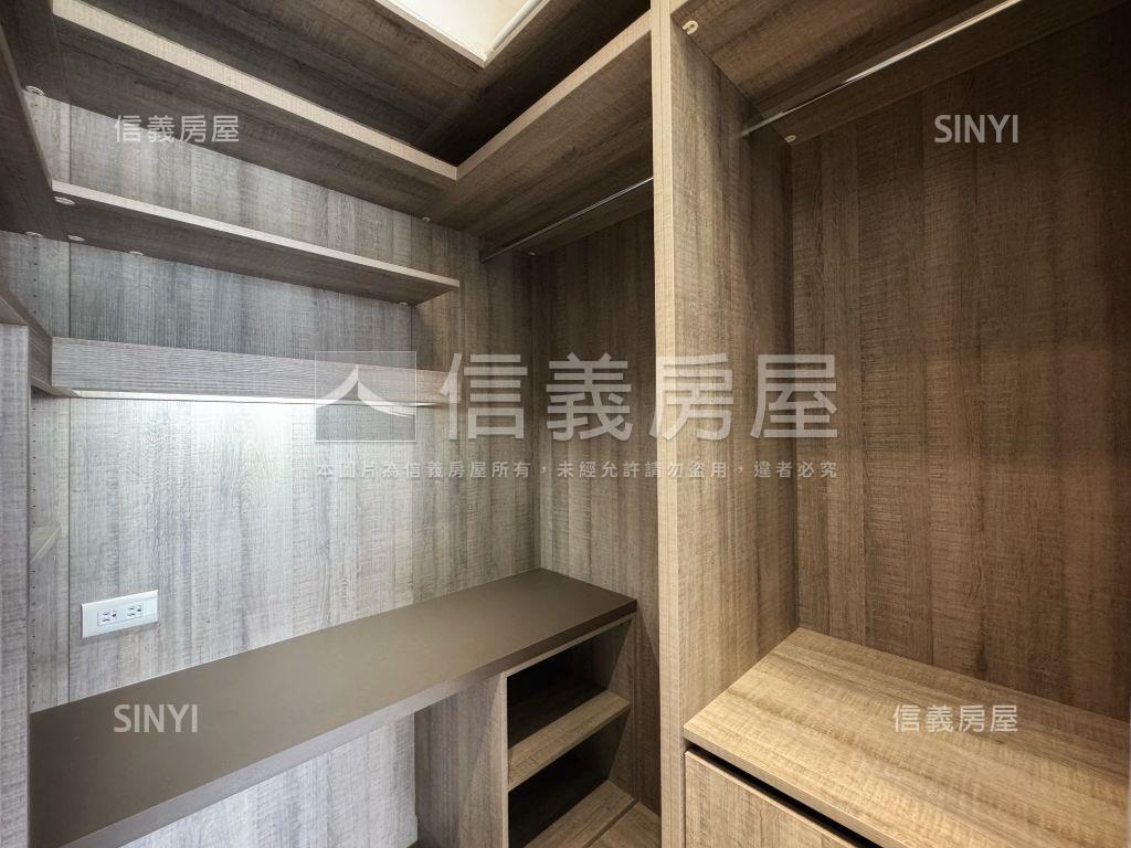 璀燦星耀☆新南港三房車位房屋室內格局與周邊環境