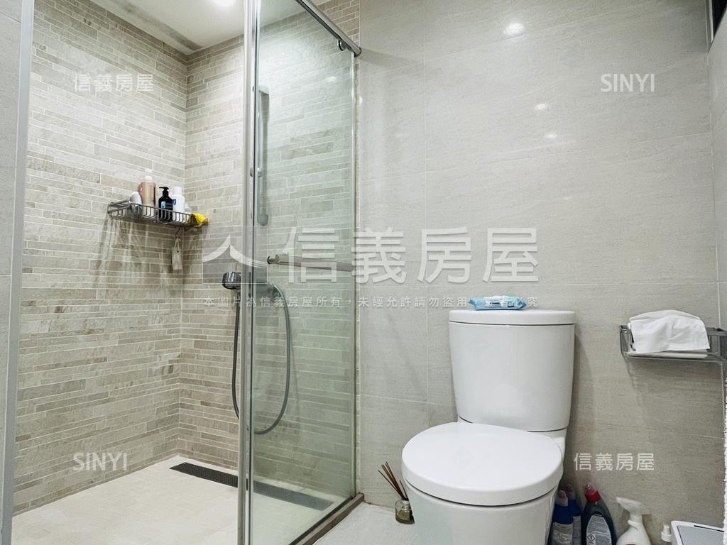 仁愛林蔭中正國中電梯好宅房屋室內格局與周邊環境