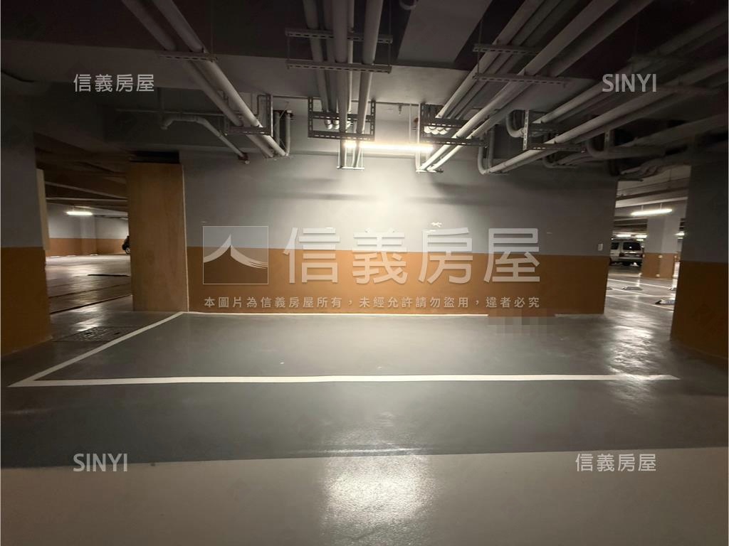 國泰ＭＯＳＴ＋三房露臺戶房屋室內格局與周邊環境
