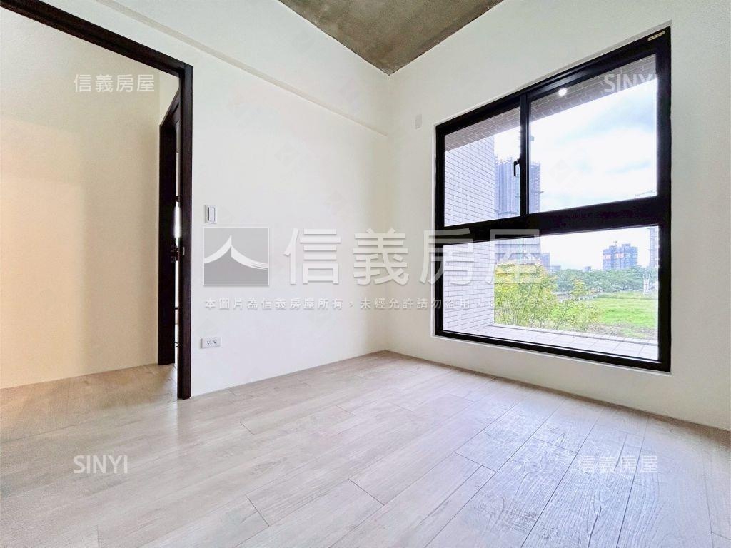 國泰ＭＯＳＴ＋三房露臺戶房屋室內格局與周邊環境