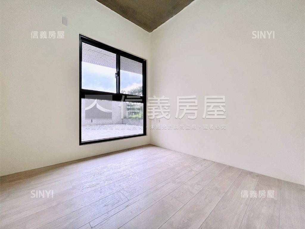 國泰ＭＯＳＴ＋三房露臺戶房屋室內格局與周邊環境