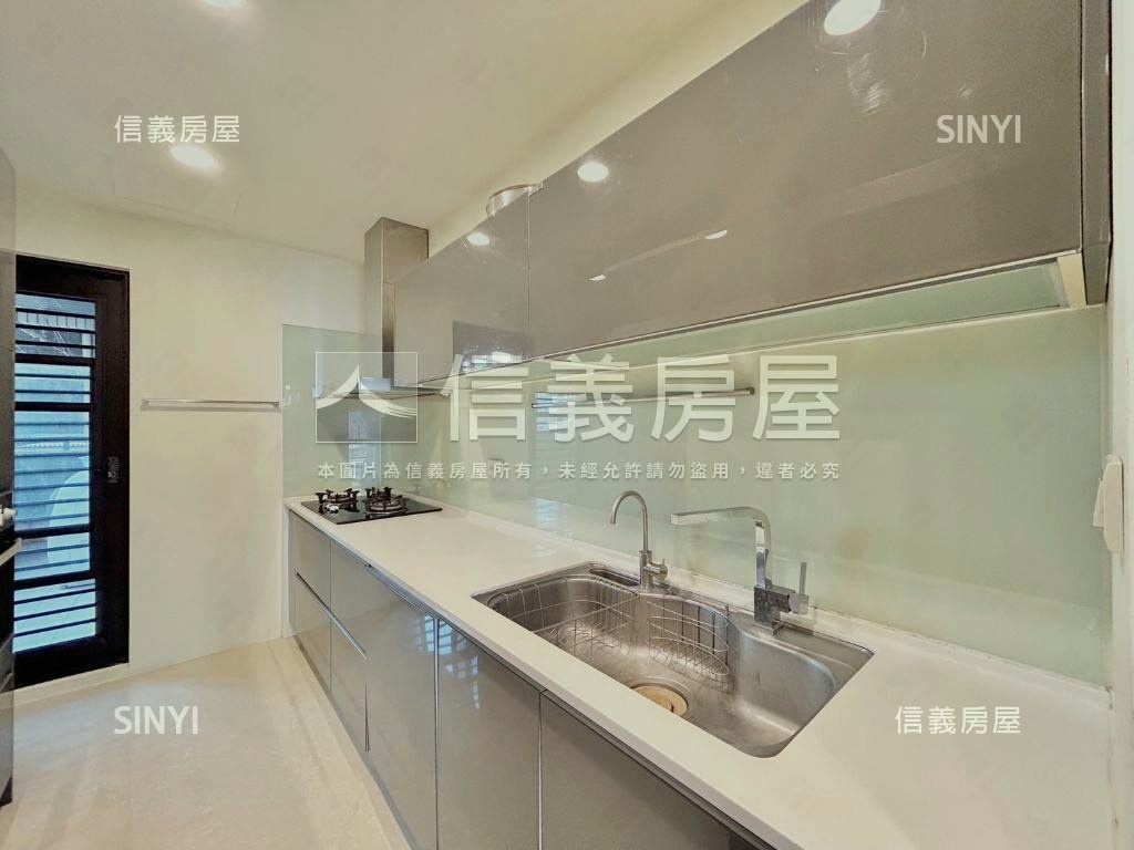 河岸美景四房景泰然房屋室內格局與周邊環境