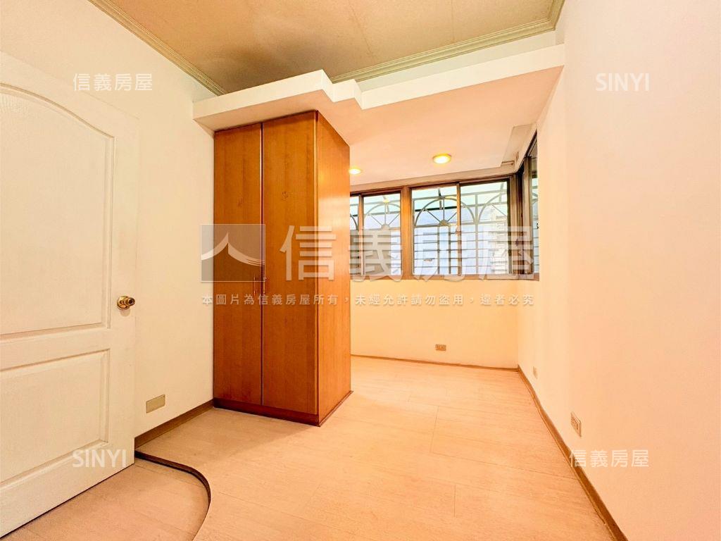 鬧中取靜騰景三房大戶房屋室內格局與周邊環境