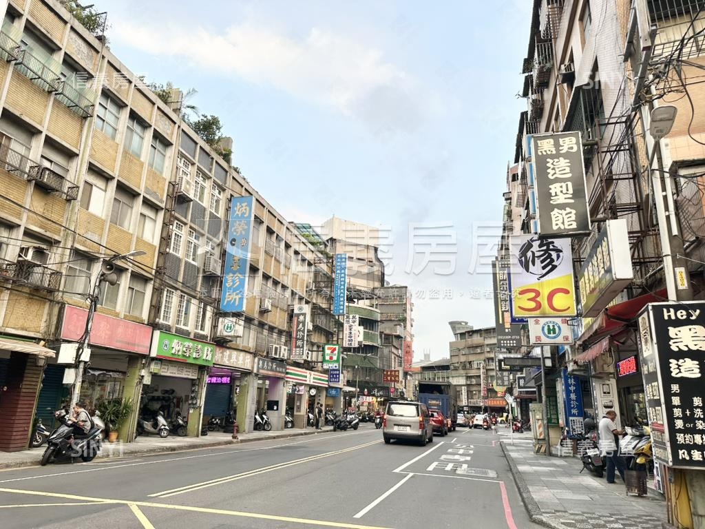 特區旁傳家透天房屋室內格局與周邊環境
