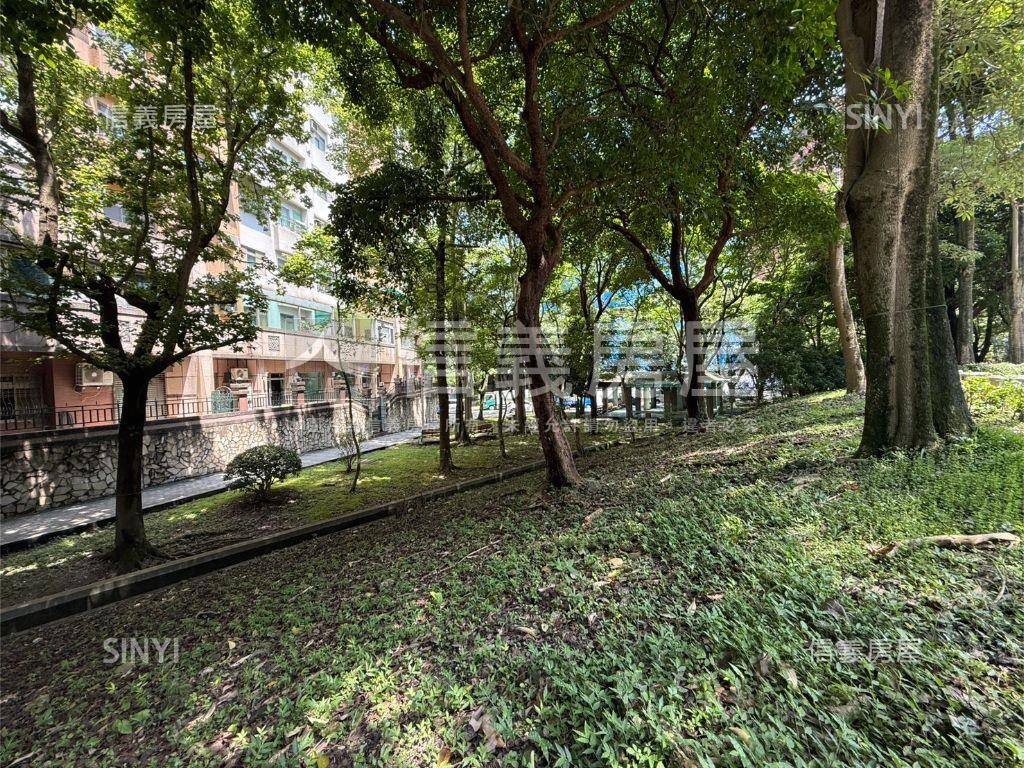 德杰羽森璽經典２房房屋室內格局與周邊環境
