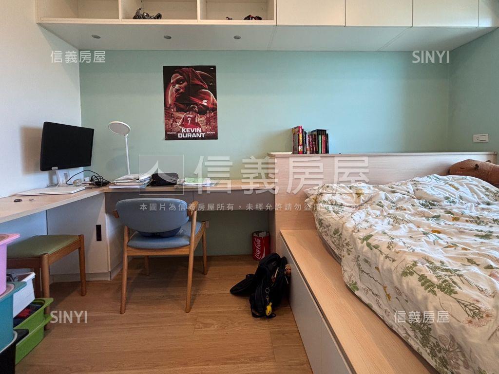 星光山河美景三房房屋室內格局與周邊環境