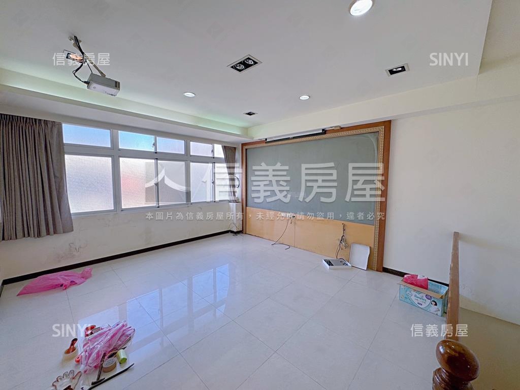 近捷運中和站公寓４＋５房屋室內格局與周邊環境