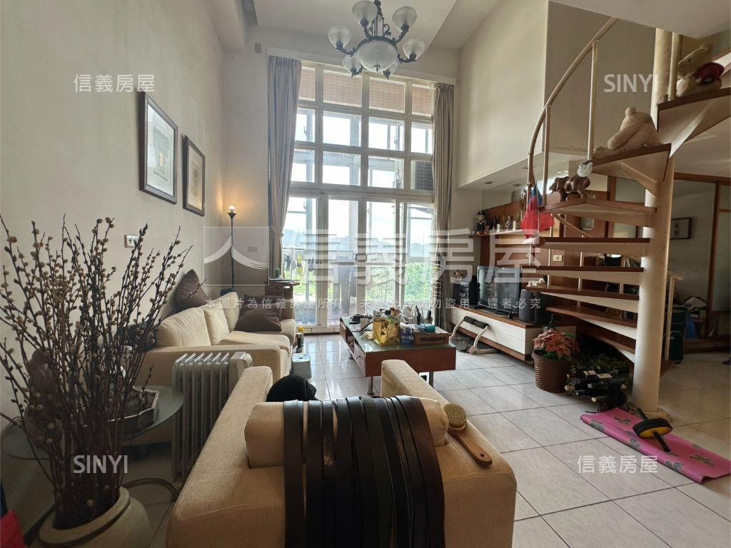 綠葉大空間附車位２房屋室內格局與周邊環境