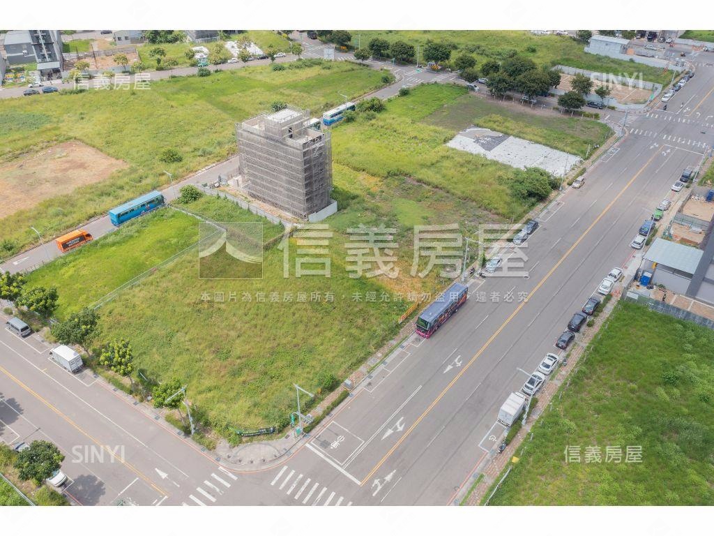 臨路十四期重劃方正土地房屋室內格局與周邊環境