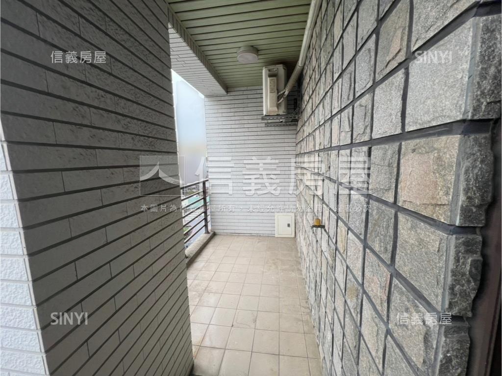 崇善黃金角窗透天店面房屋室內格局與周邊環境