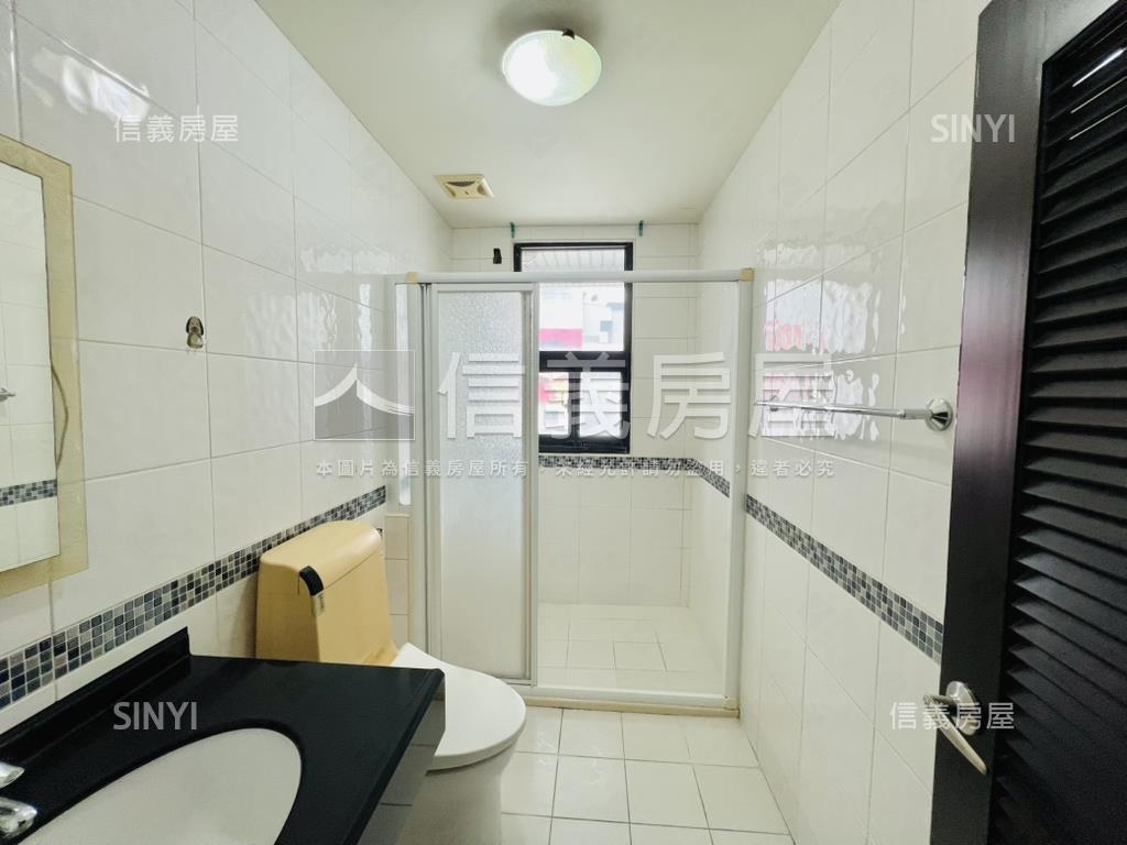崇善黃金角窗透天店面房屋室內格局與周邊環境