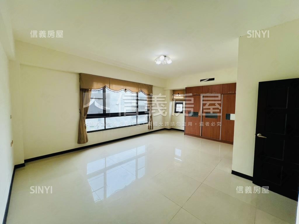崇善黃金角窗透天店面房屋室內格局與周邊環境