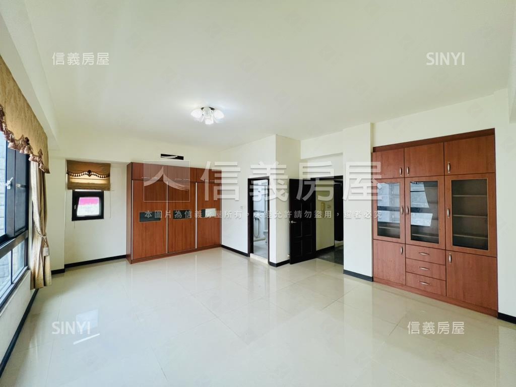 崇善黃金角窗透天店面房屋室內格局與周邊環境