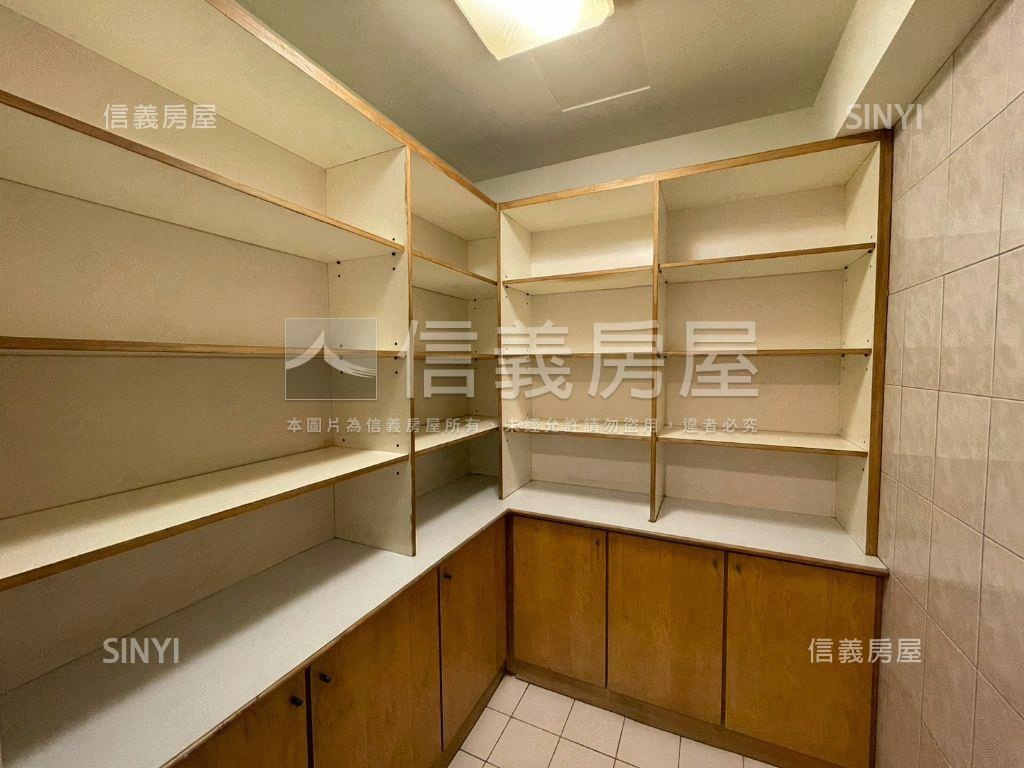 富國公園樓中樓雙車位房屋室內格局與周邊環境