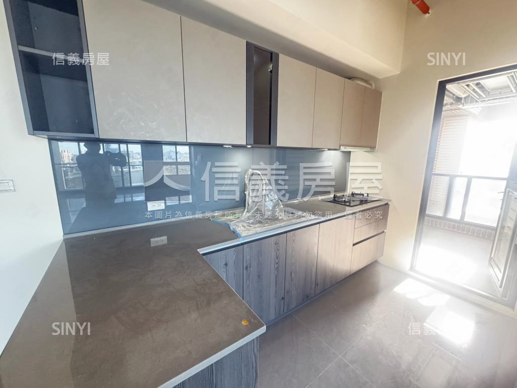 世界首席稀有雙視野附車位房屋室內格局與周邊環境