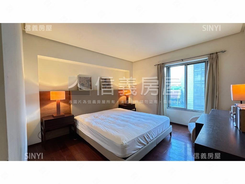 木柵市中心景觀四房車位房屋室內格局與周邊環境