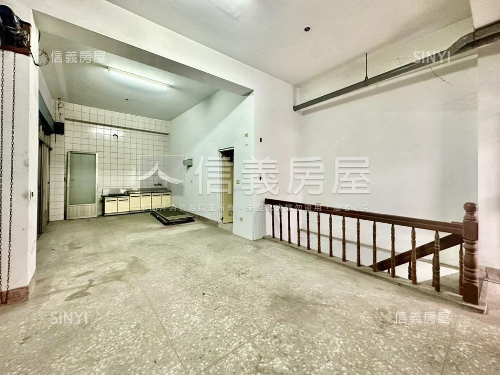 近新福路低總價店面房屋室內格局與周邊環境