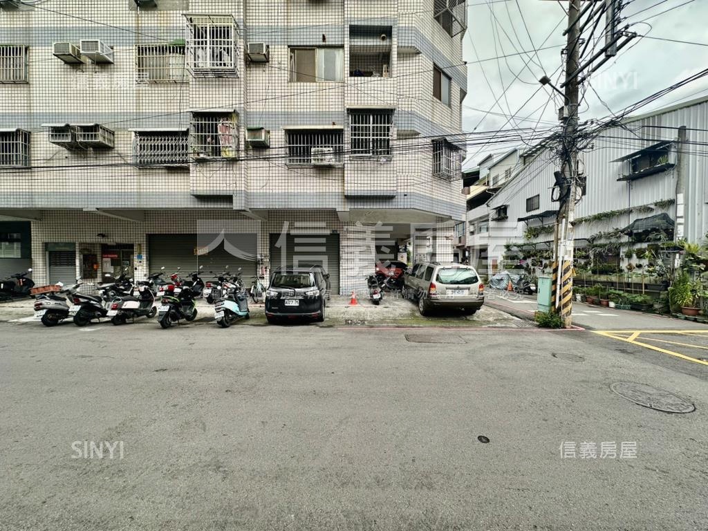 近新福路低總價店面房屋室內格局與周邊環境