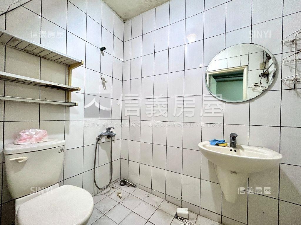 中正區遠見來財透天房屋室內格局與周邊環境
