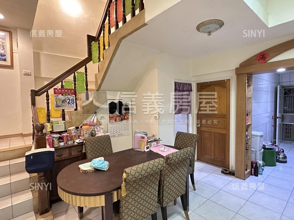 玫瑰樓中樓房屋室內格局與周邊環境