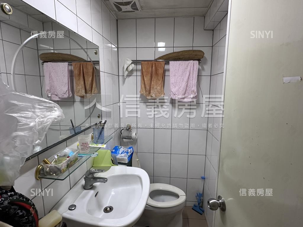 玫瑰樓中樓房屋室內格局與周邊環境
