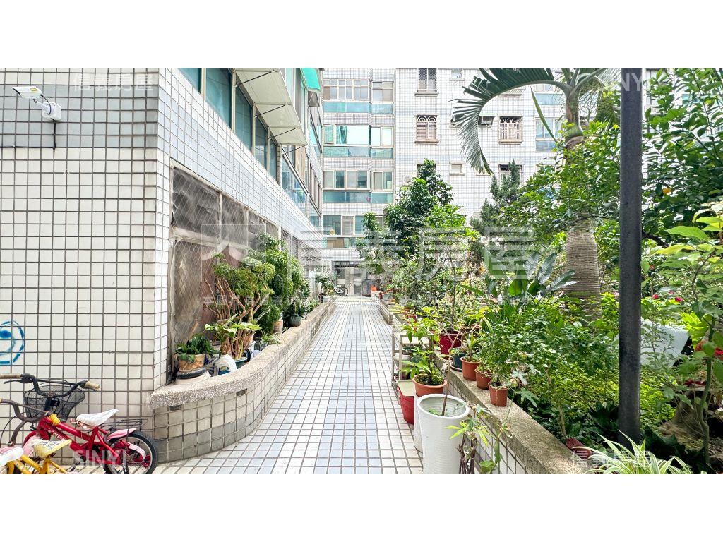 帝王庭園大套房房屋室內格局與周邊環境