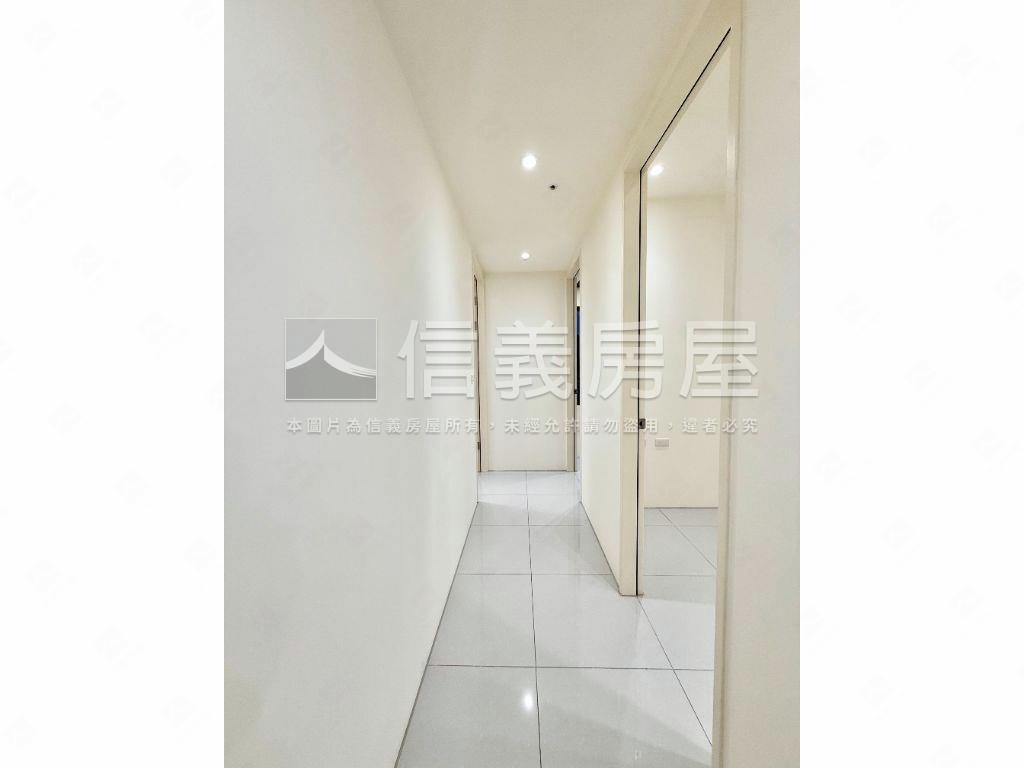 亞昕一見漂亮４房車位房屋室內格局與周邊環境