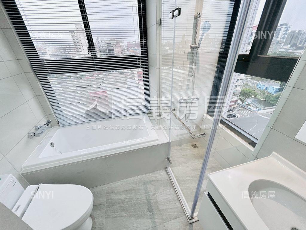 亞昕一見漂亮４房車位房屋室內格局與周邊環境