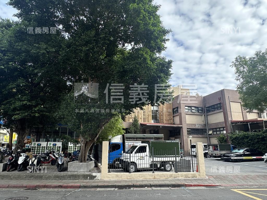 天母首選三角窗店面房屋室內格局與周邊環境