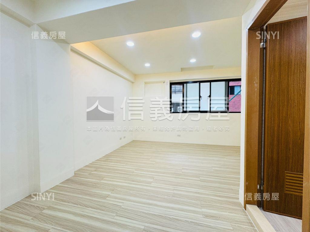 全新裝潢大器四房房屋室內格局與周邊環境