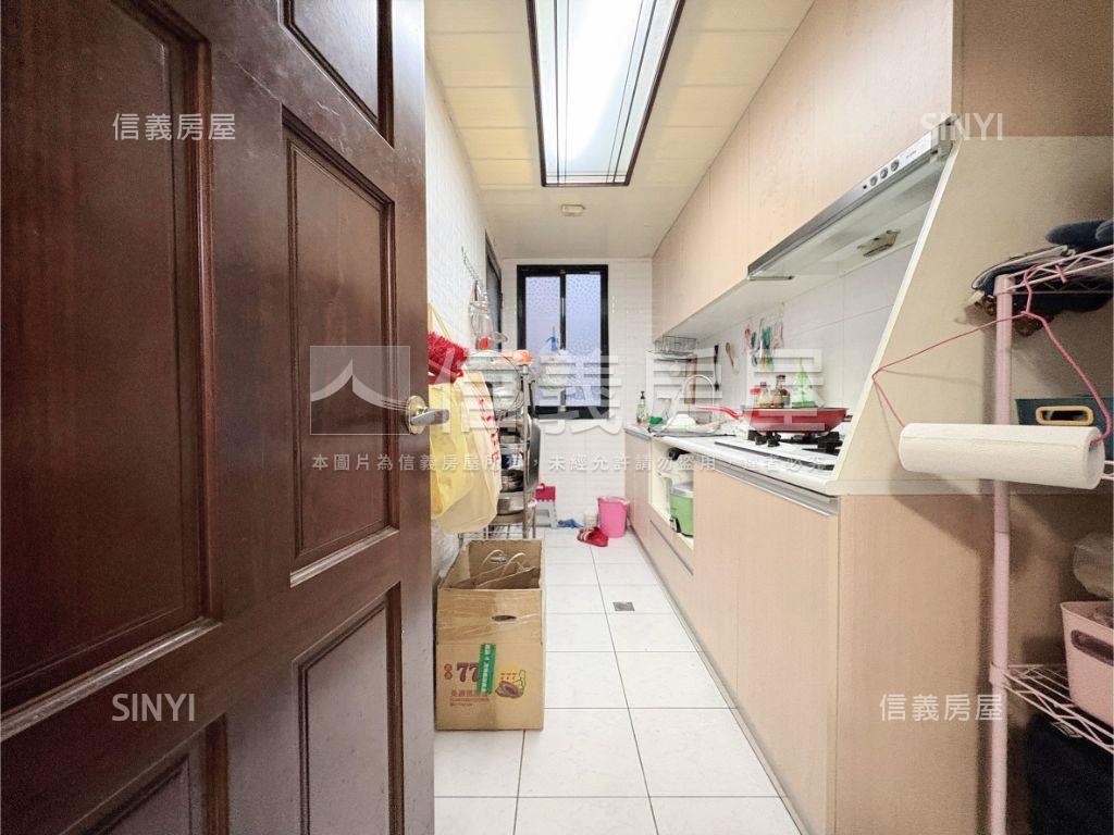 閱讀城市，三房Ｂ１平車房屋室內格局與周邊環境