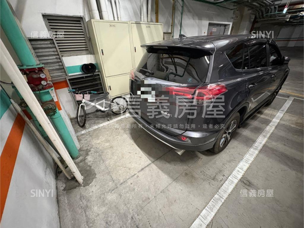 閱讀城市，三房Ｂ１平車房屋室內格局與周邊環境