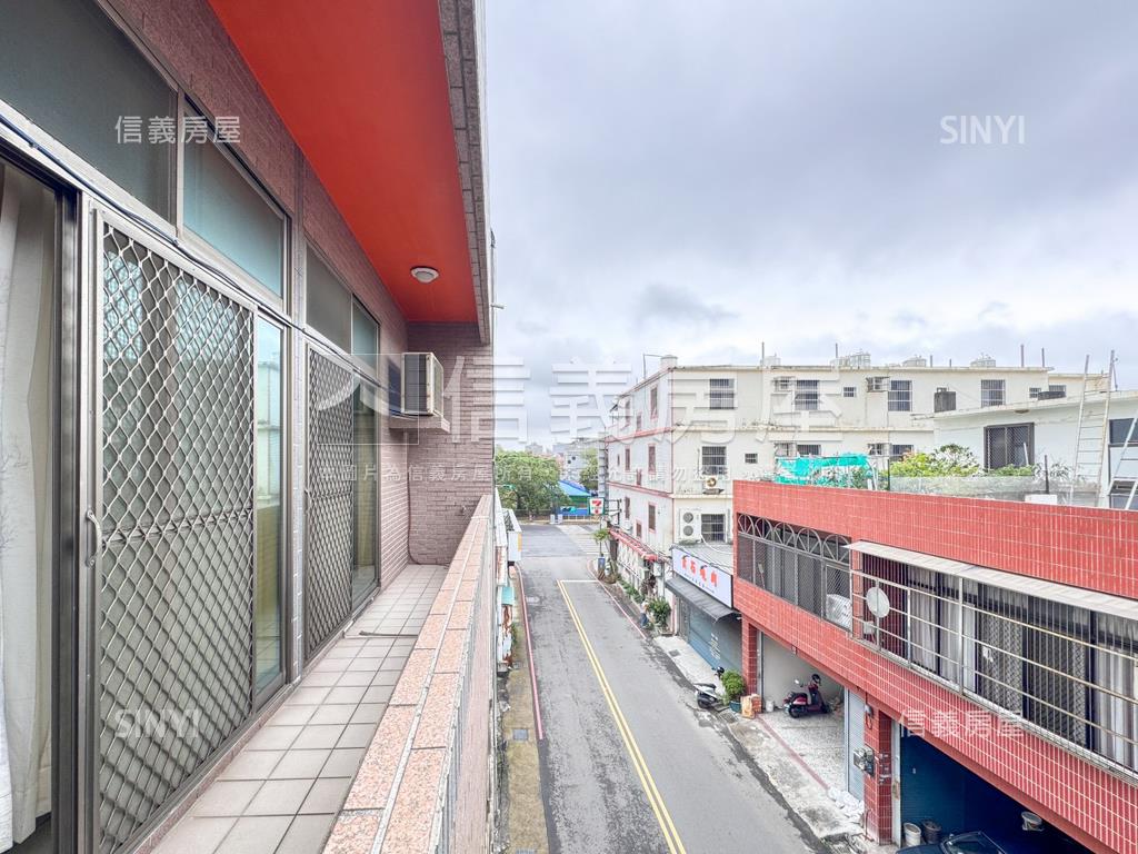 縣政二路大透天房屋室內格局與周邊環境