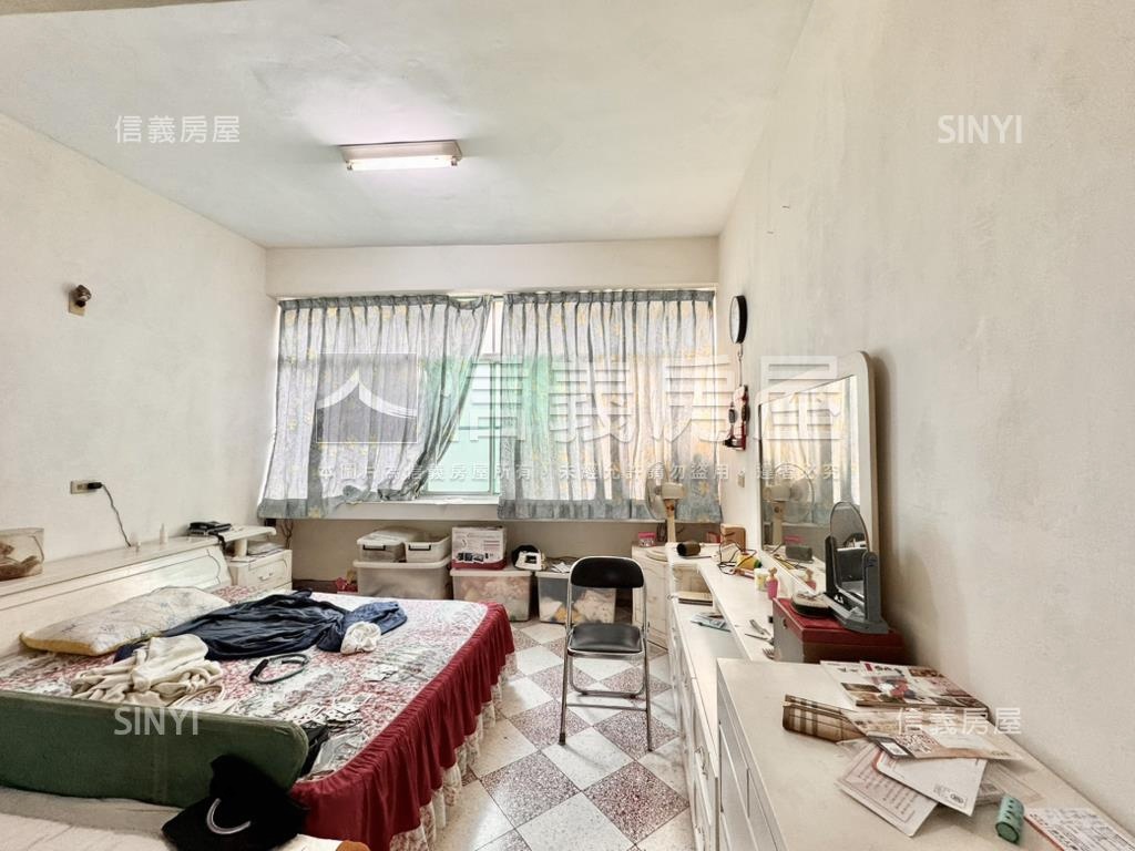 英明商圈大地坪正街靚透店房屋室內格局與周邊環境