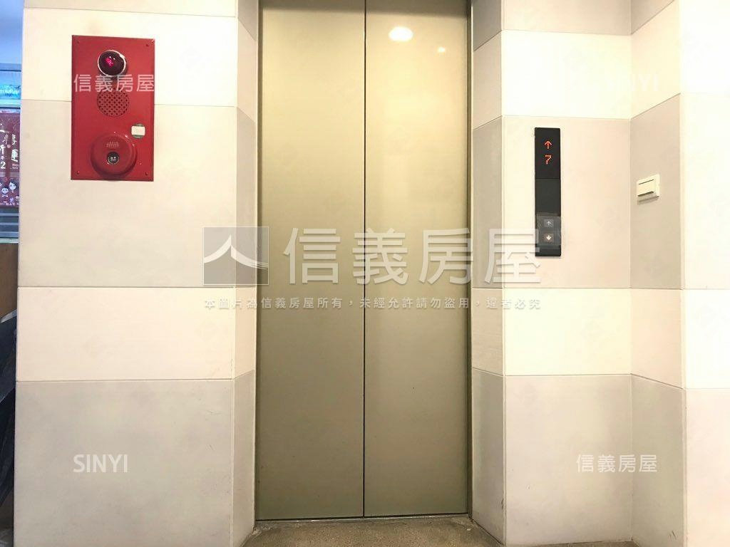 高樓２房２衛電梯好屋房屋室內格局與周邊環境