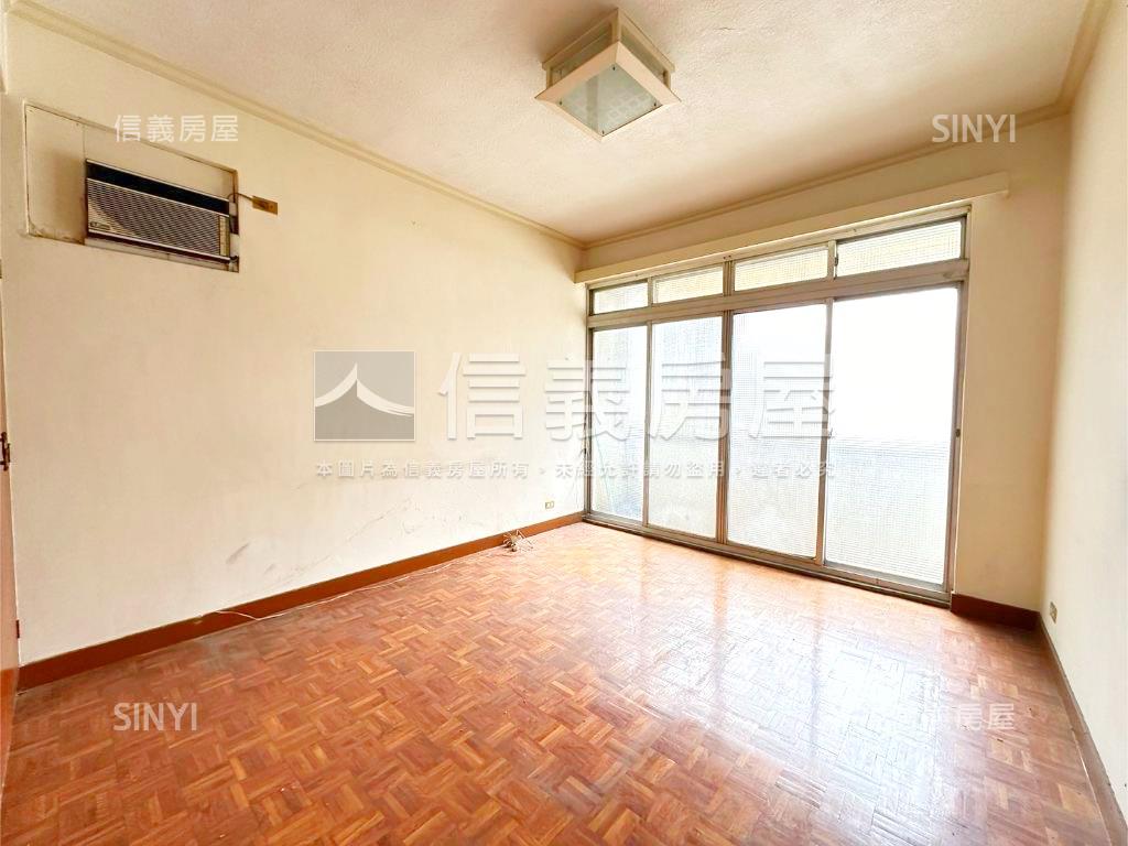 【新接】近捷運靜巷二樓房屋室內格局與周邊環境