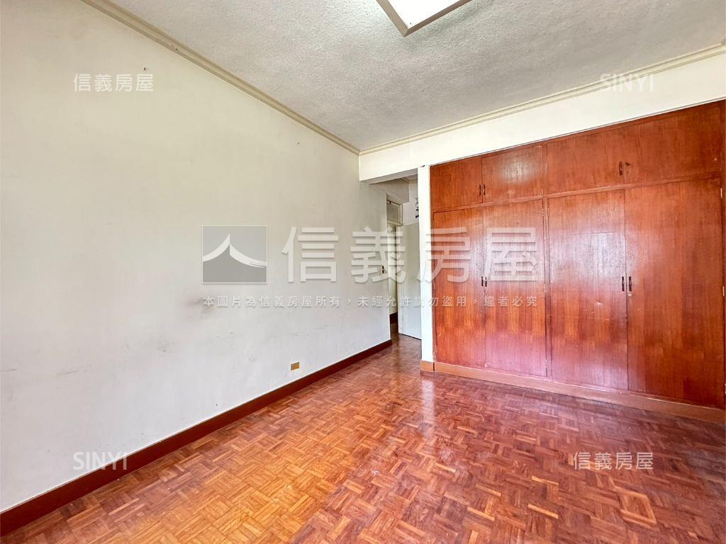 【新接】近捷運靜巷二樓房屋室內格局與周邊環境